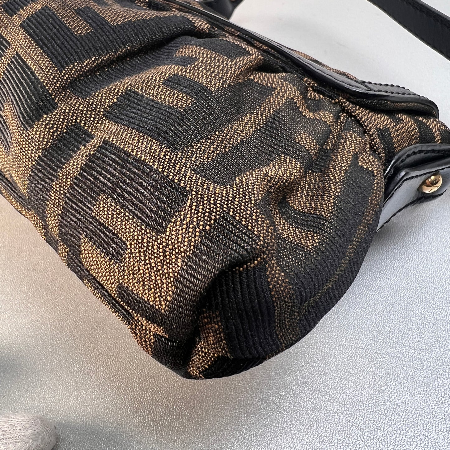 Fendi Brown Shoulder Bags A-15031