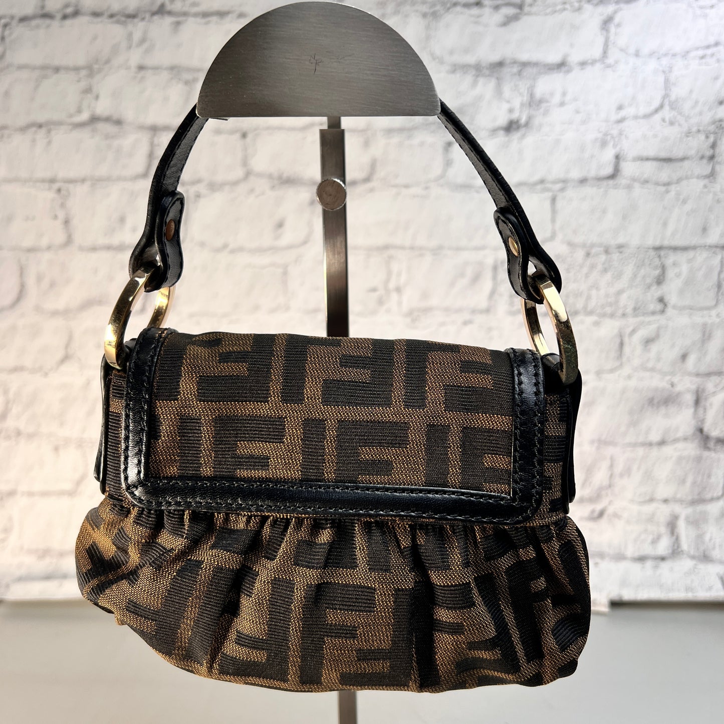 Fendi Brown Shoulder Bags A-15031