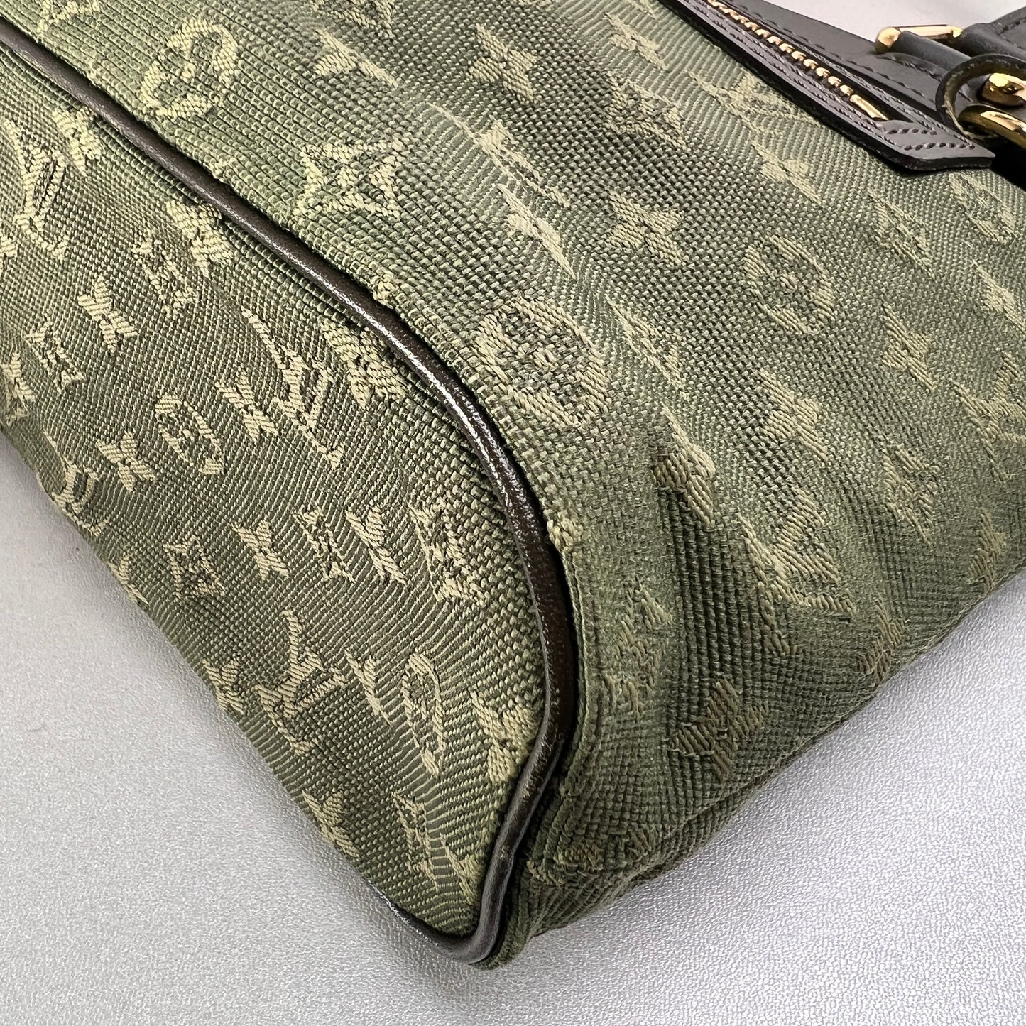 Louis Vuitton Green Handle Bags A-15032