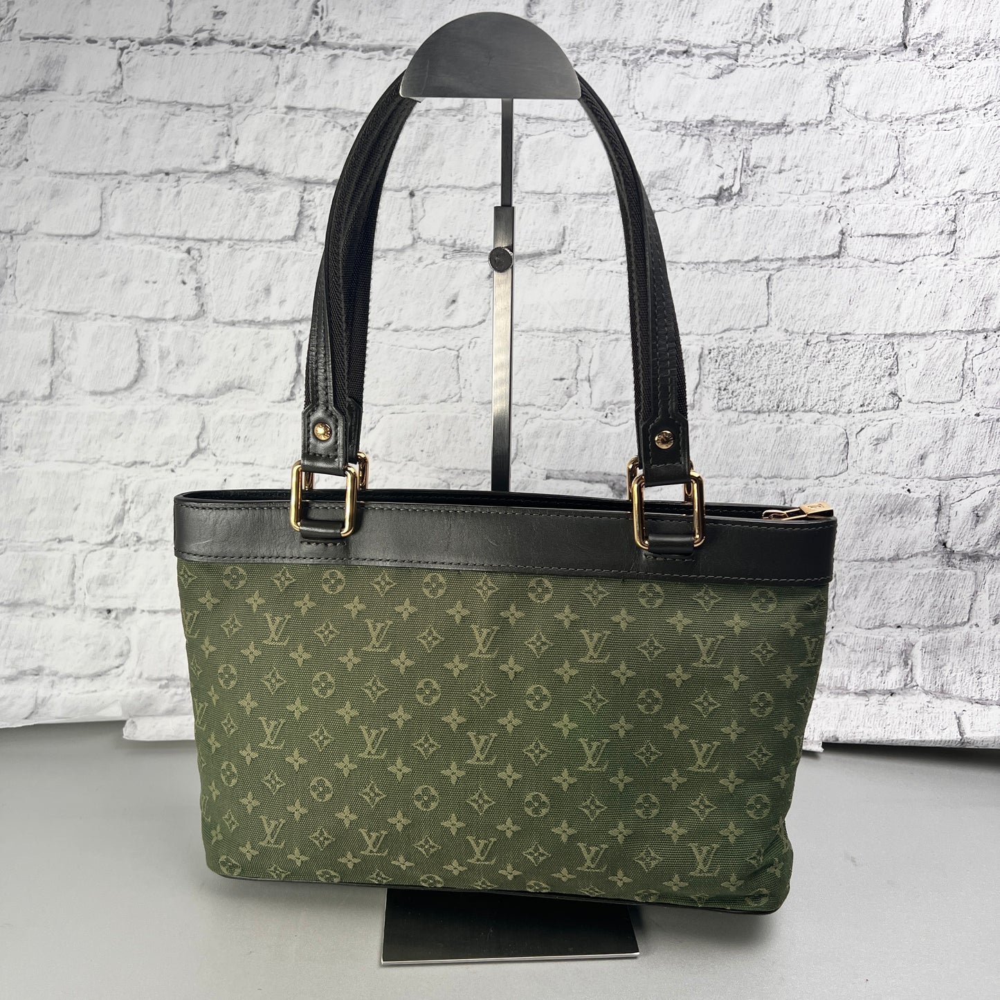 Louis Vuitton Green Handle Bags A-15032