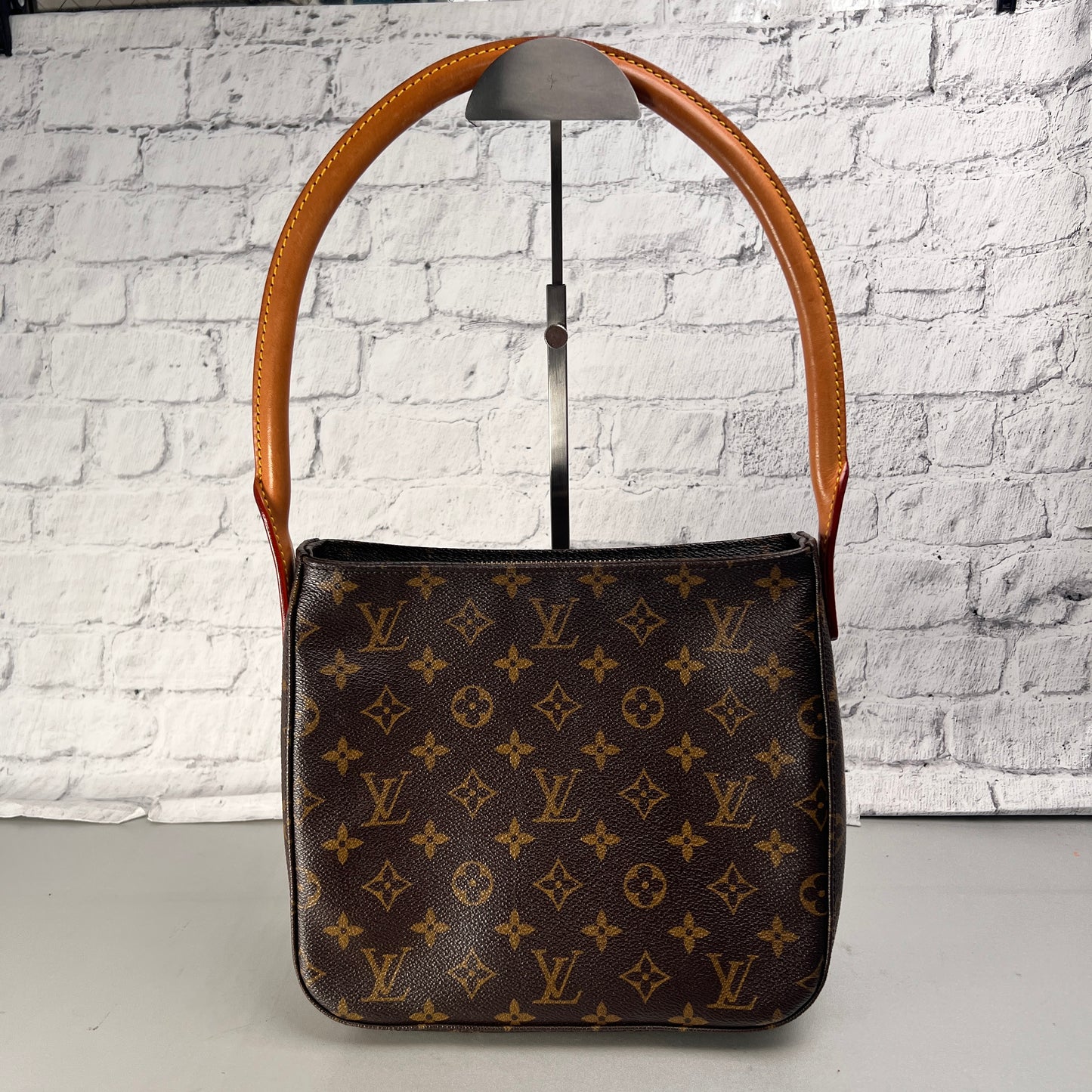Louis Vuitton Brown Handle Bags A-15033