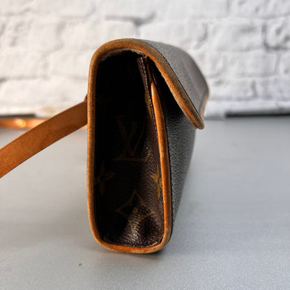 Louis Vuitton Brown Pouches A-15034