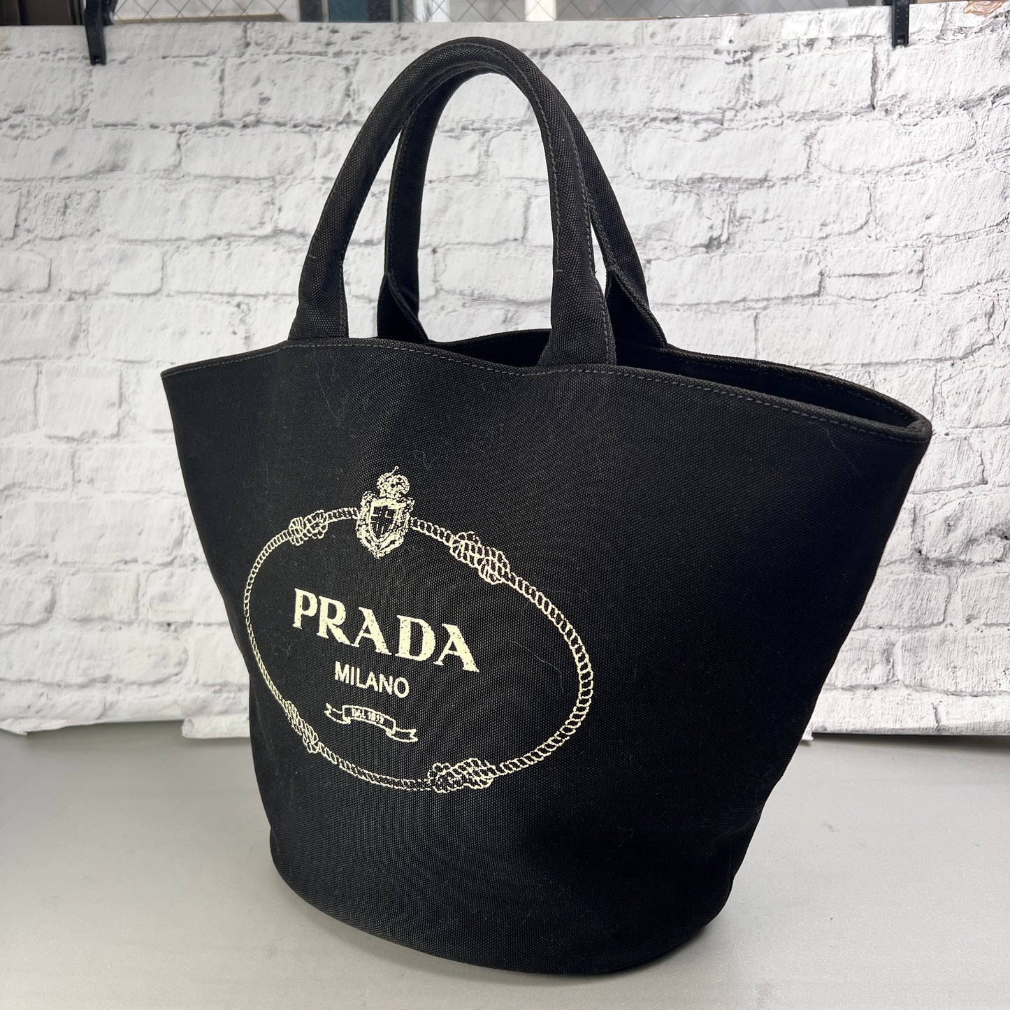 Prada Tote Bags A-15042