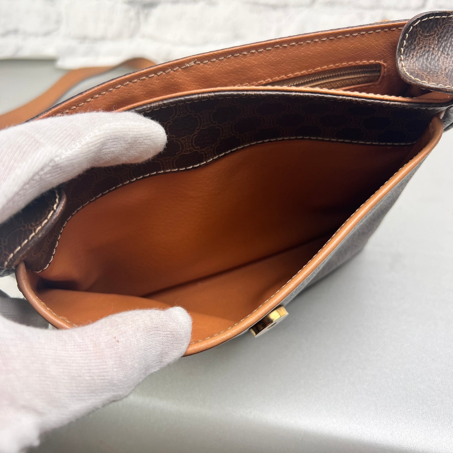 Celine Brown Shoulder Bags A-15043