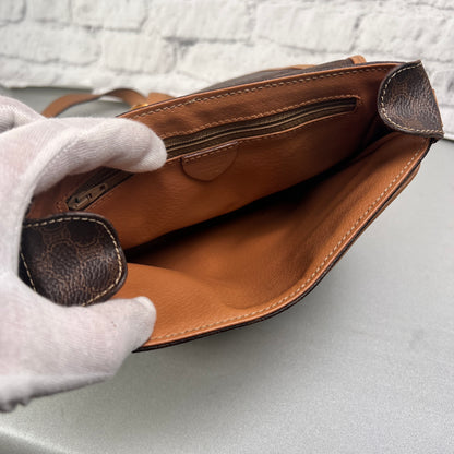 Celine Brown Shoulder Bags A-15043