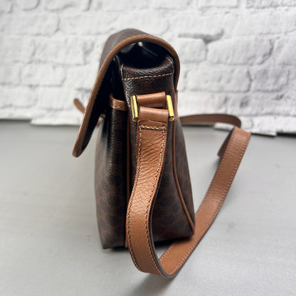 Celine Brown Shoulder Bags A-15043