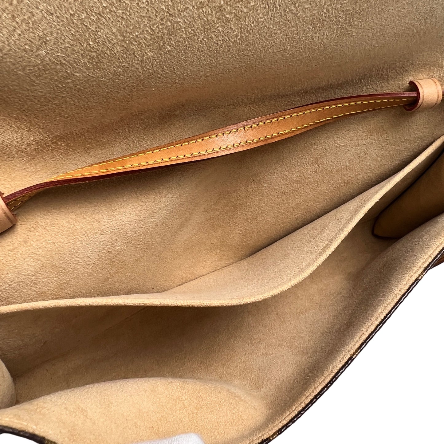 Louis Vuitton Brown Pouches A-15047