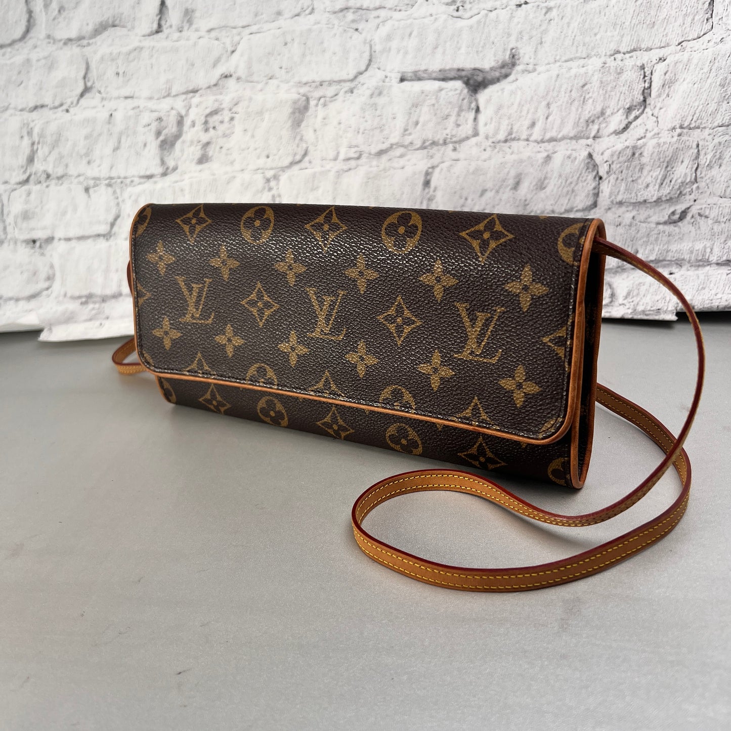 Louis Vuitton Brown Pouches A-15047