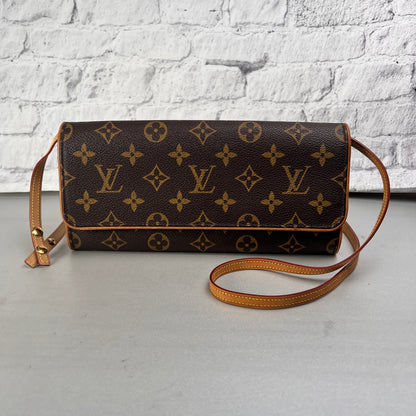 Louis Vuitton Brown Pouches A-15047