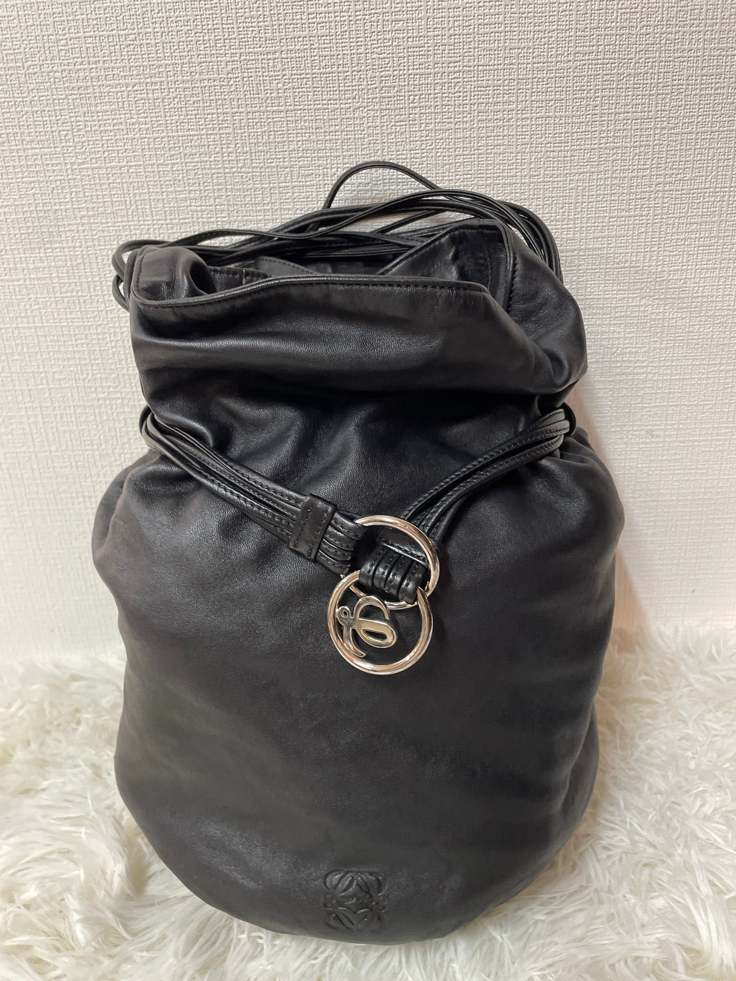 Loewe Black Shoulder Bags A-15053