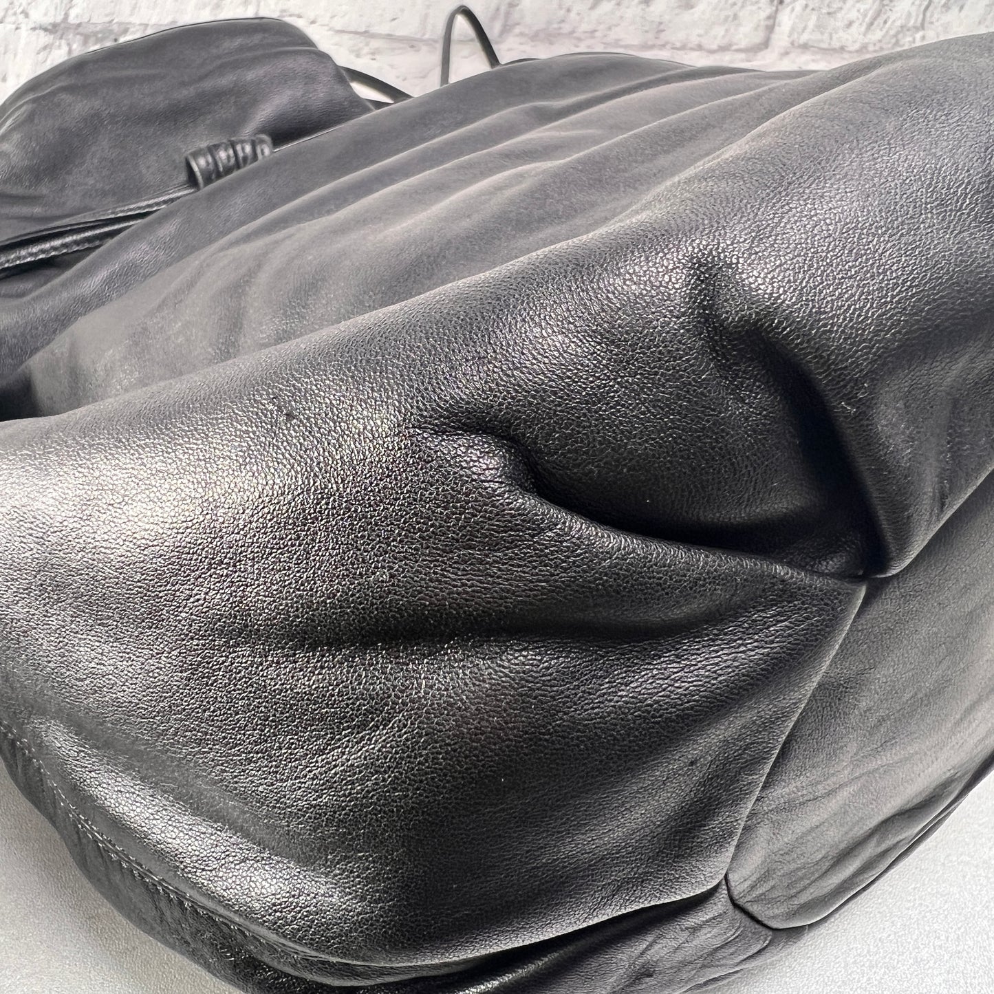 Loewe Black Shoulder Bags A-15053