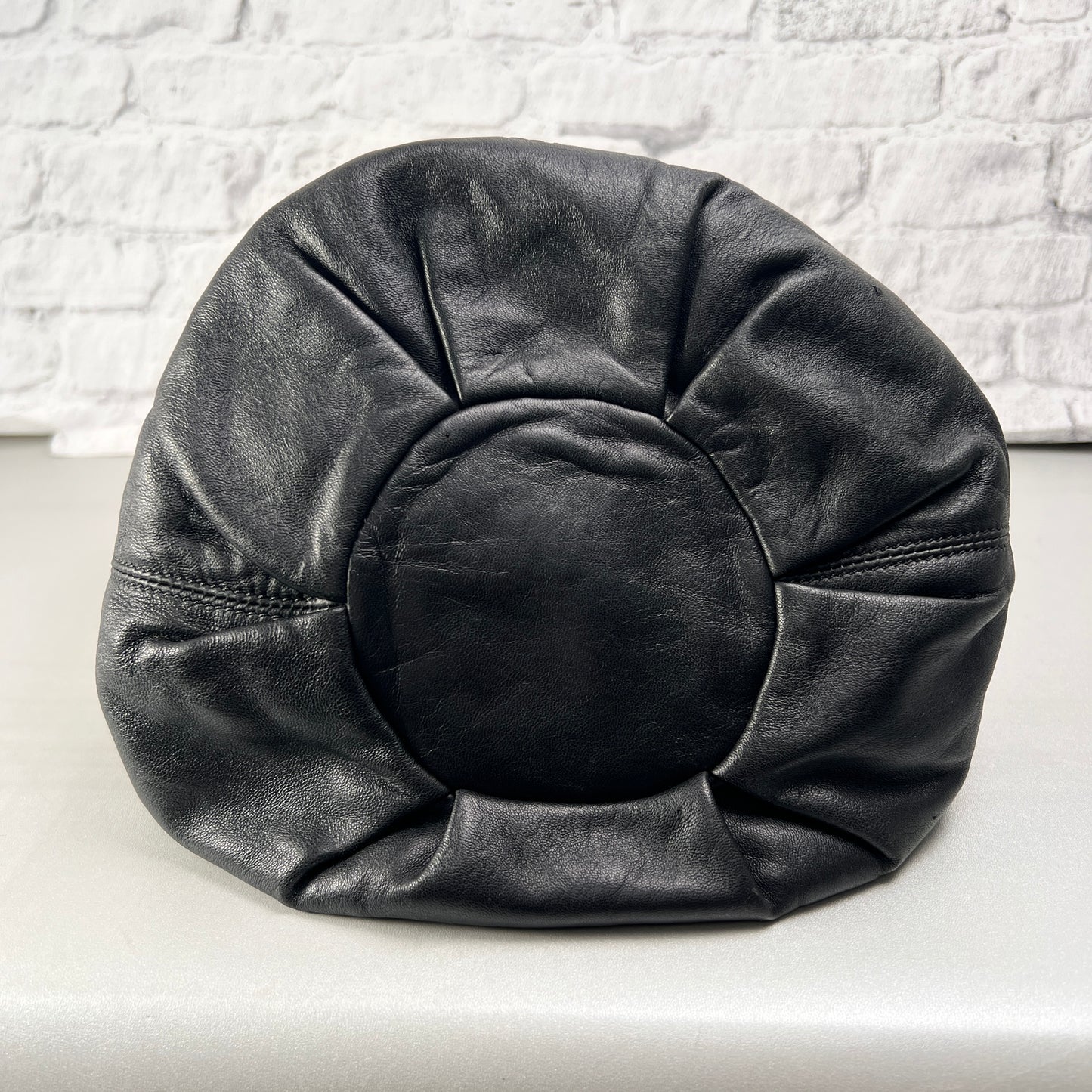 Loewe Black Shoulder Bags A-15053