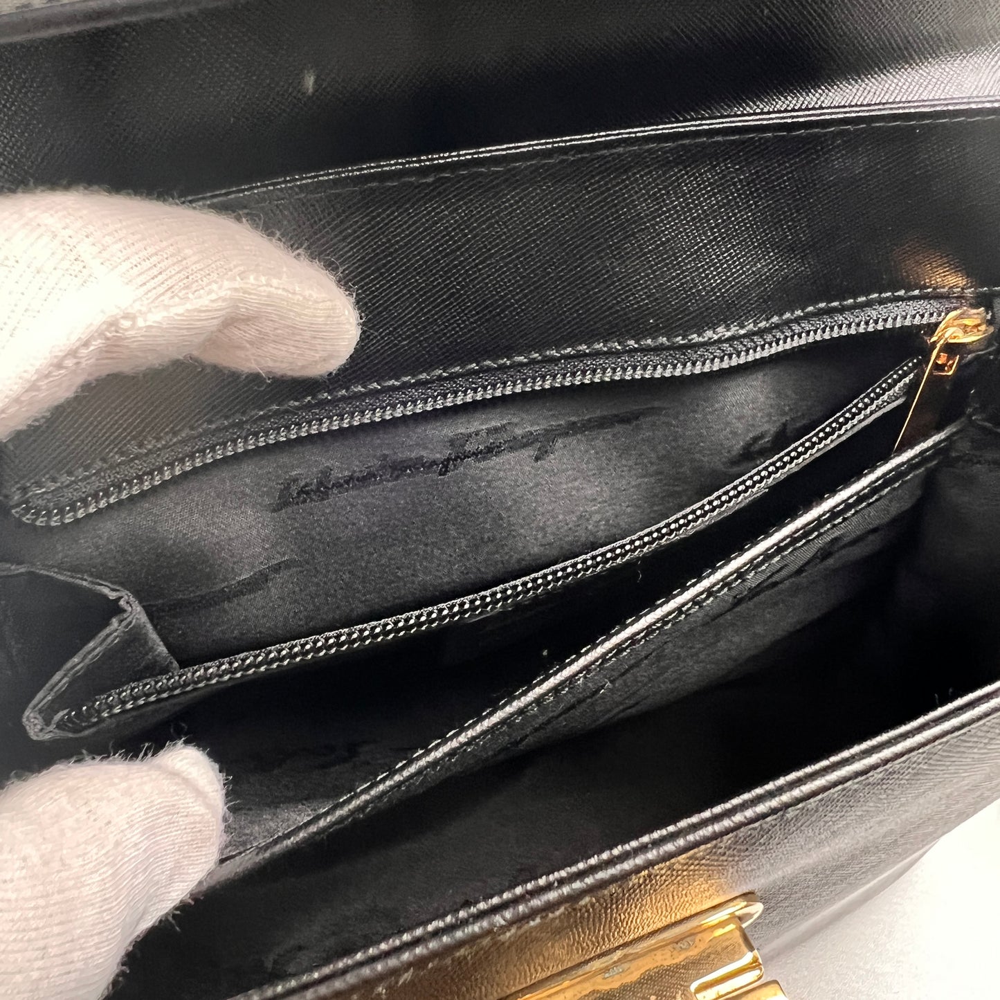 Ferragamo Handle Bags A-15054