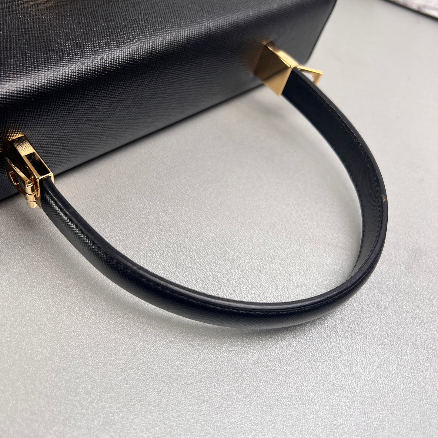 Ferragamo Handle Bags A-15054