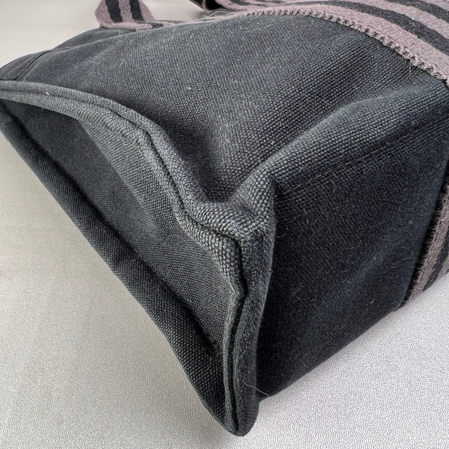 Hermes Black Tote Bags A-15057