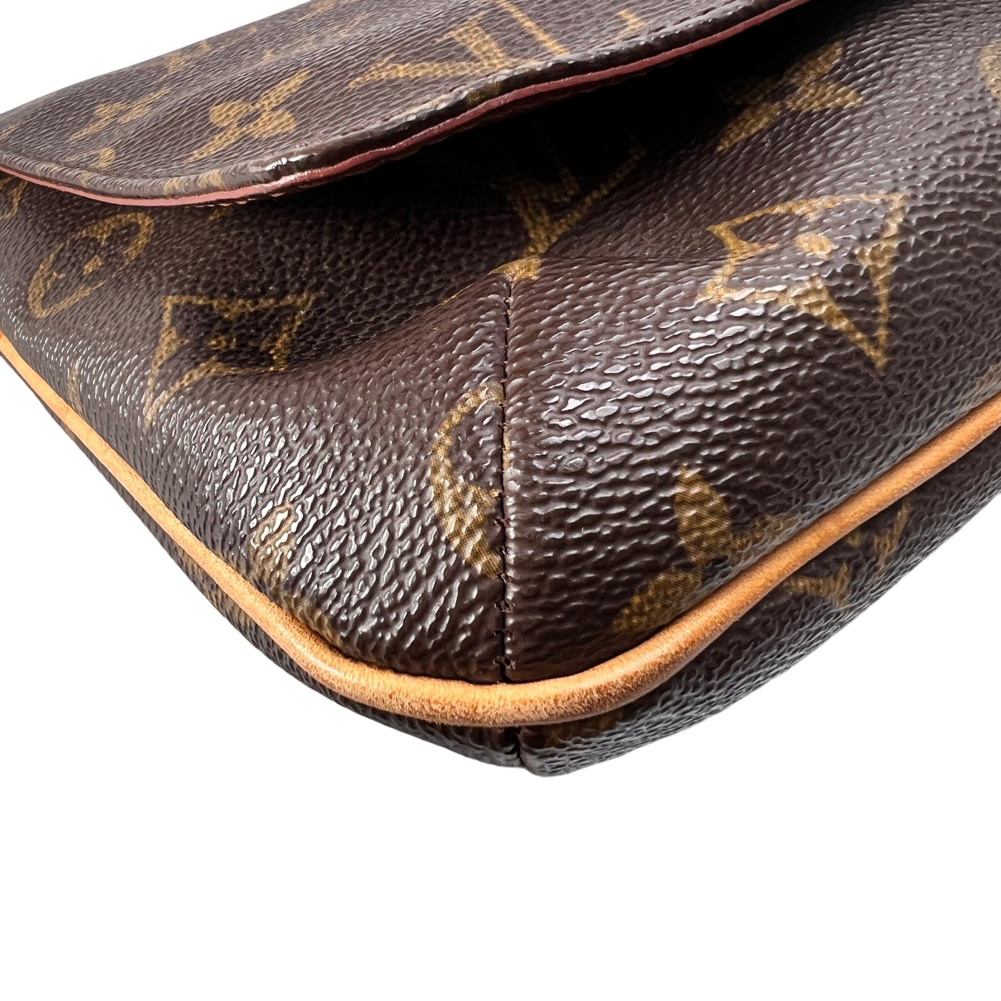 Louis Vuitton Brown Shoulder Bags A-15067