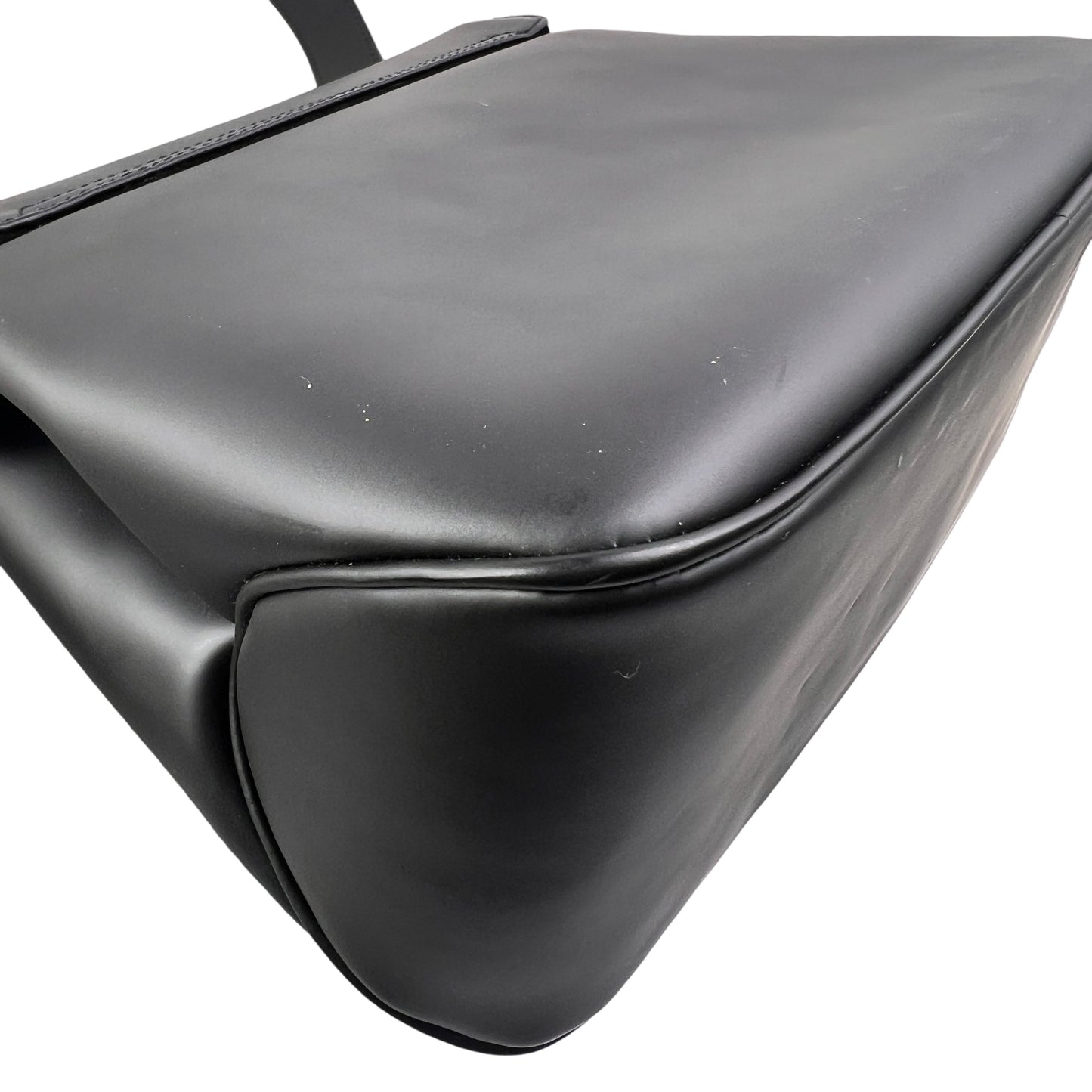 Ferragamo Black Shoulder Bags A-15074