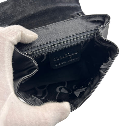 Ferragamo Black Shoulder Bags A-15074