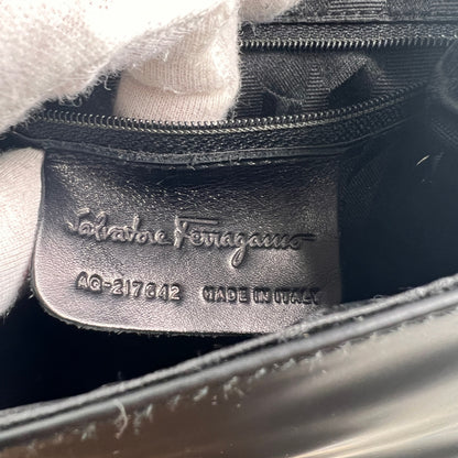 Ferragamo Black Shoulder Bags A-15074