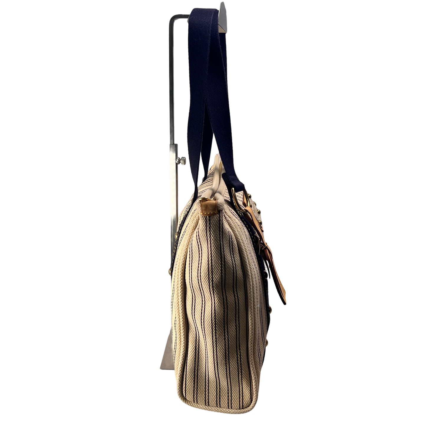 Louis Vuitton Beige Shoulder Bags A-15081