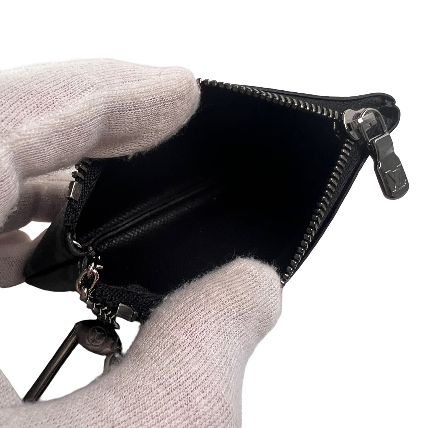 Louis Vuitton Gray Pouches A-15095