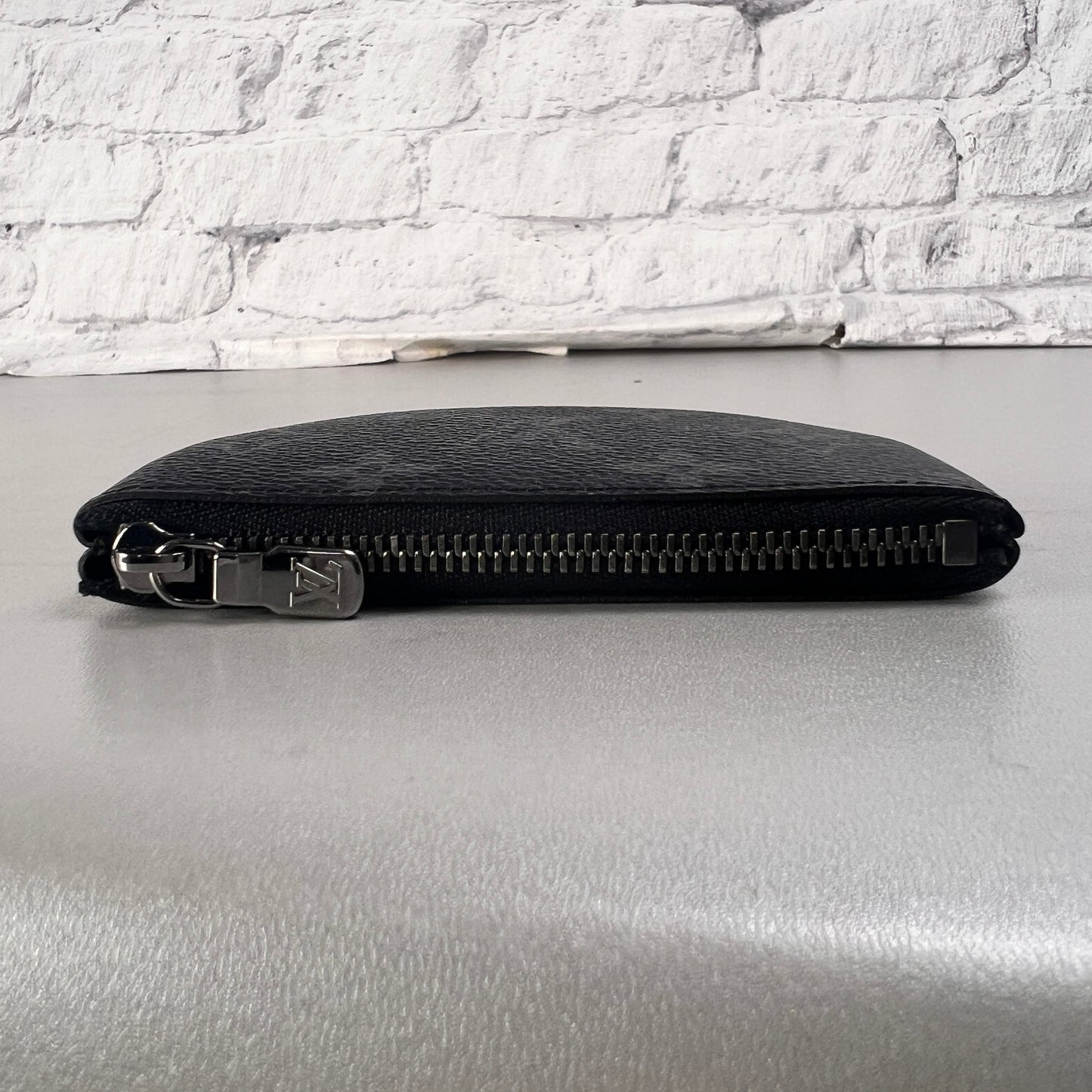 Louis Vuitton Gray Pouches A-15095