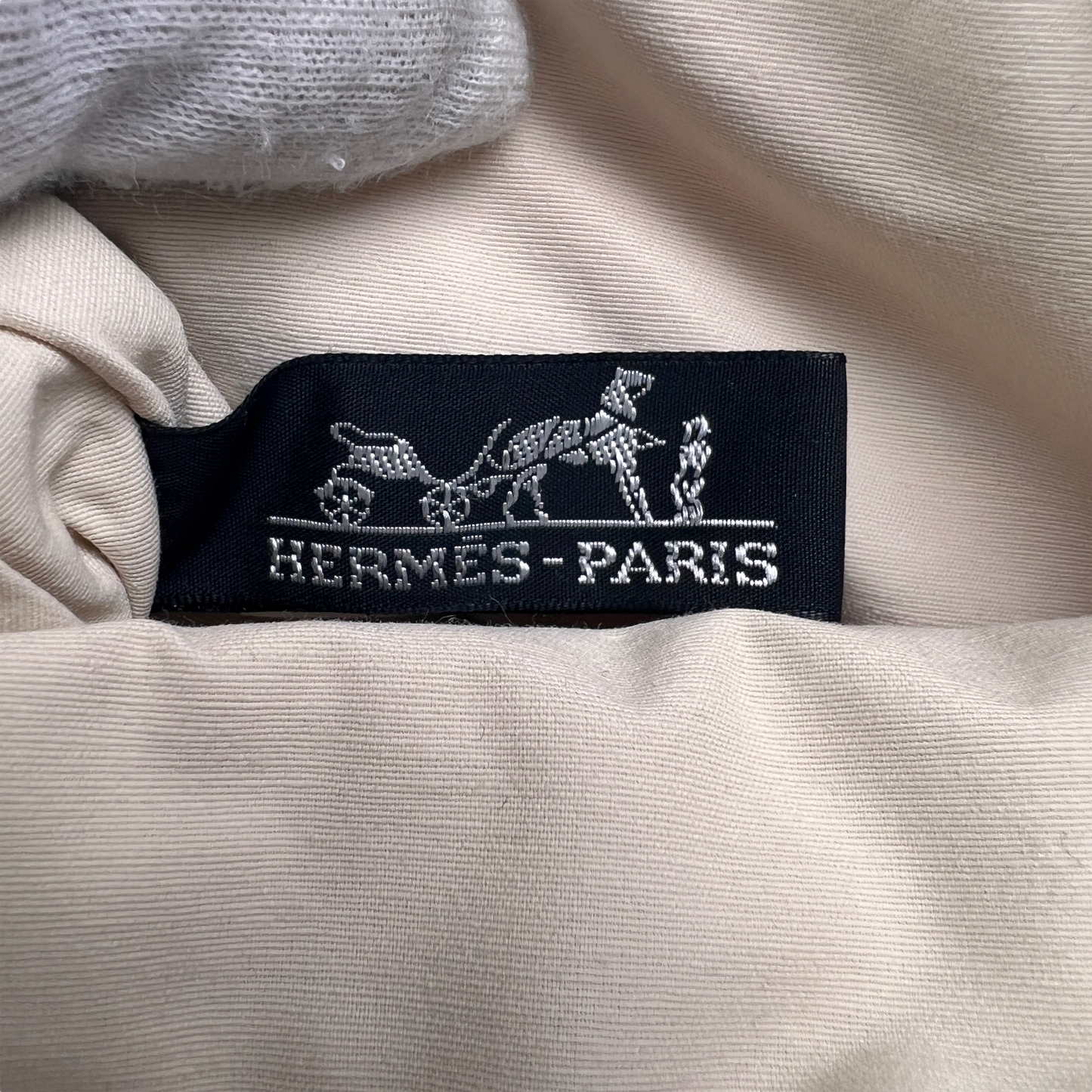 Hermes White Pouches A-15100