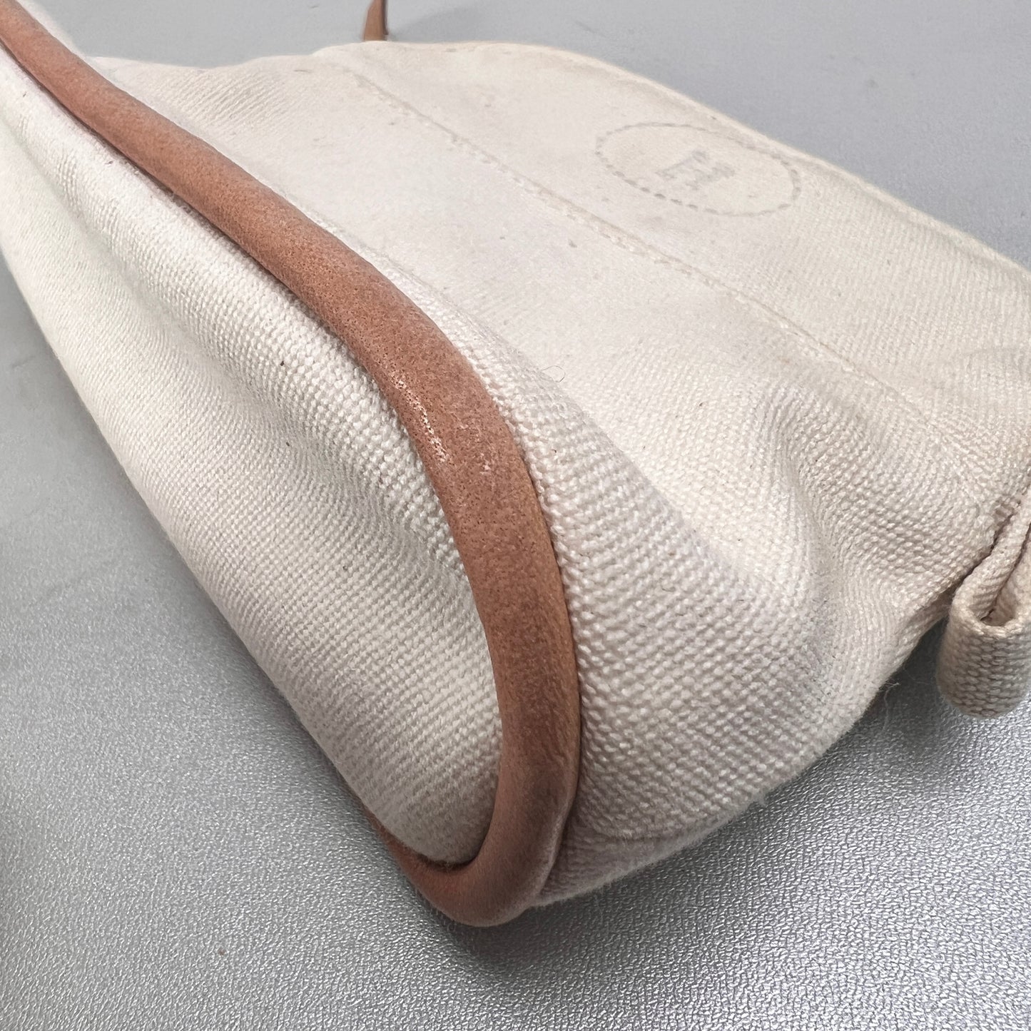 Hermes White Pouches A-15100