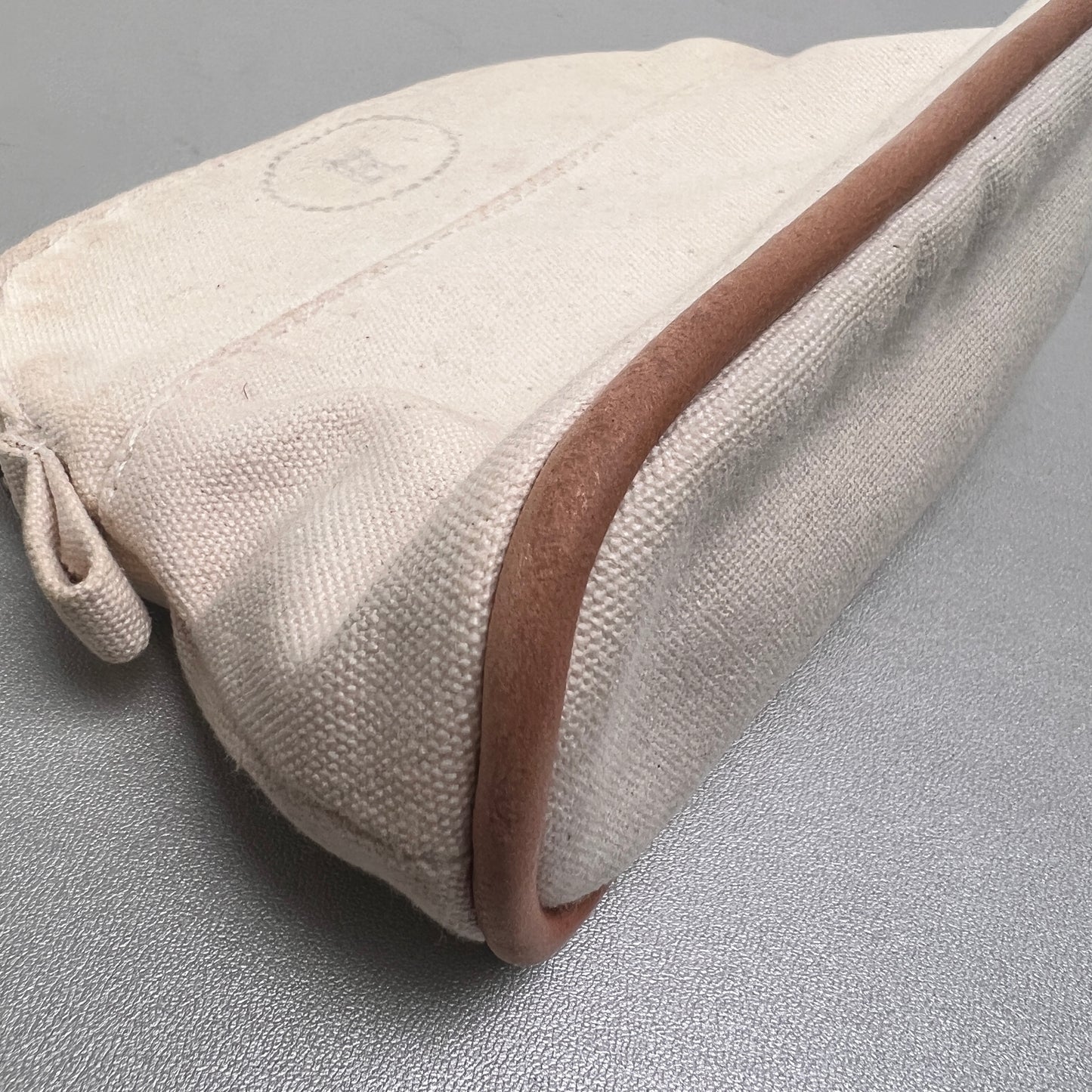 Hermes White Pouches A-15100