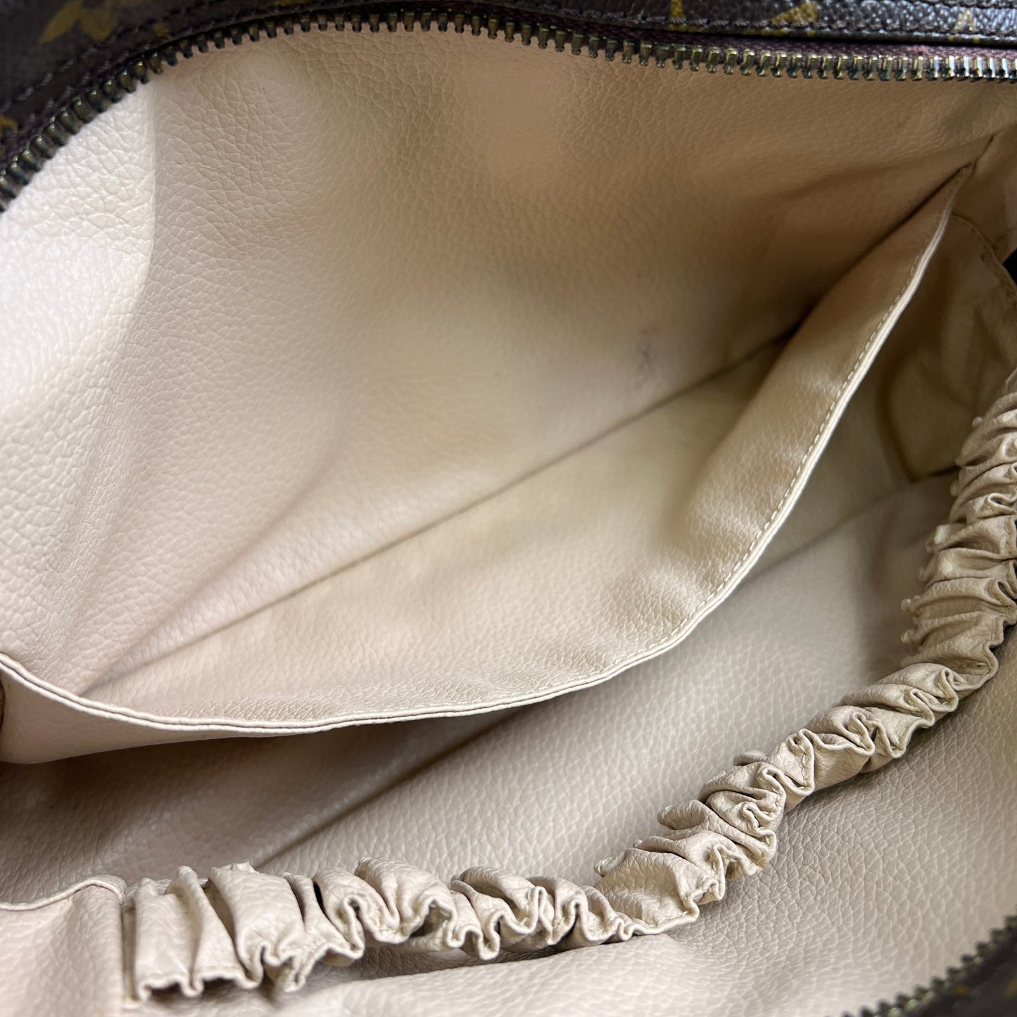 Louis Vuitton Brown Pouches A-15121
