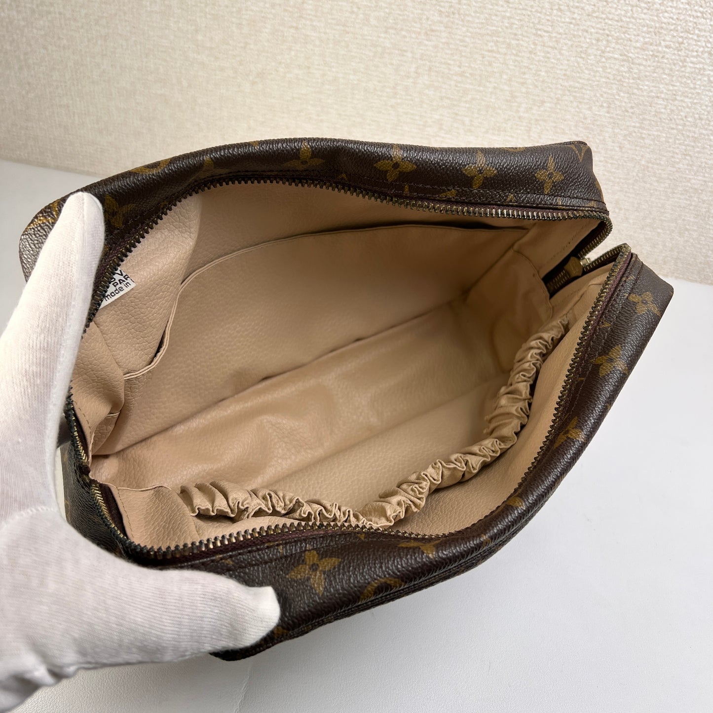 Louis Vuitton Brown Pouches A-15121