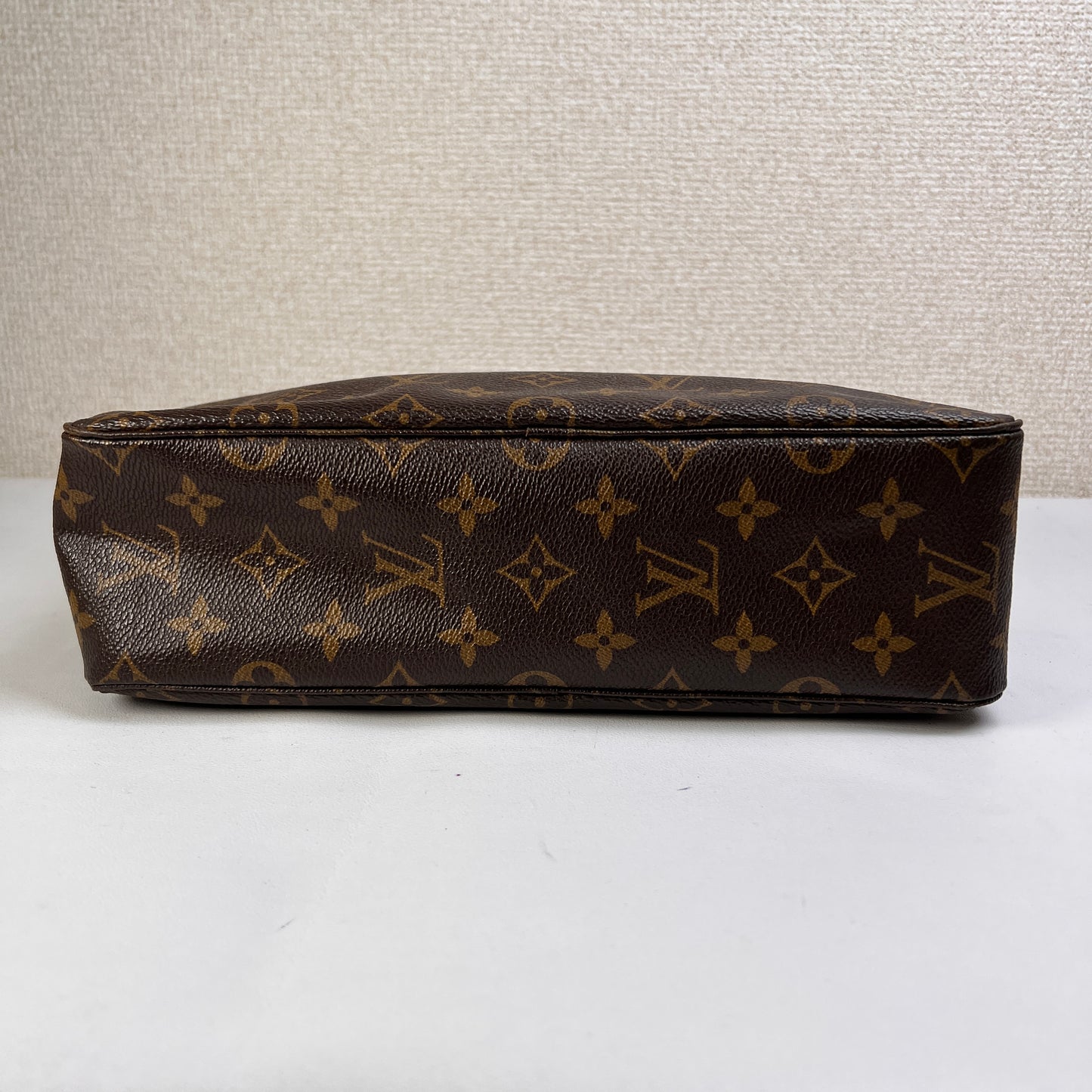 Louis Vuitton Brown Pouches A-15121