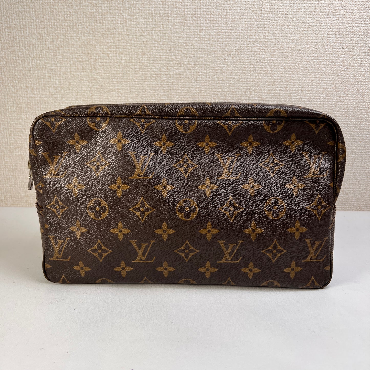 Louis Vuitton Brown Pouches A-15121