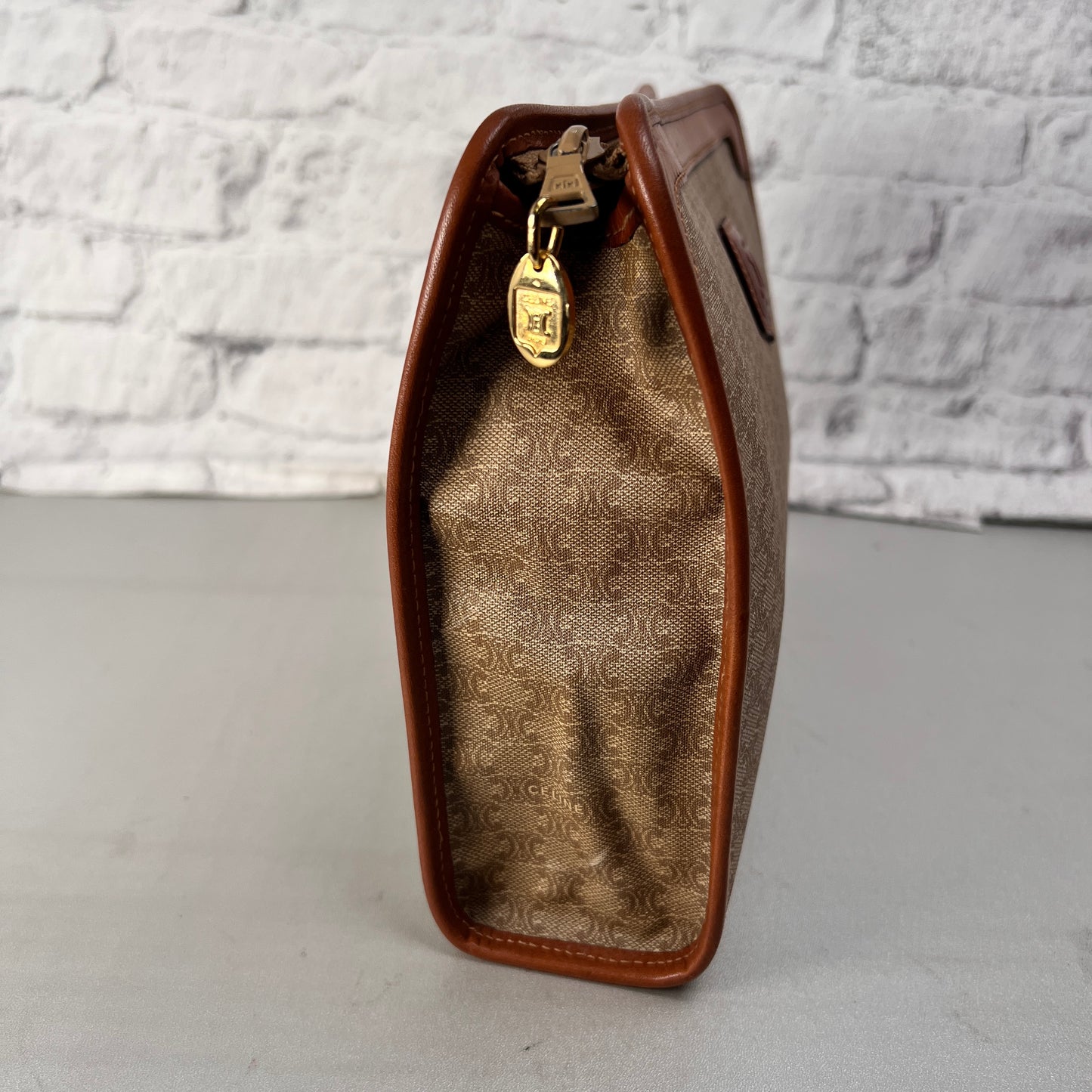 Celine Pouches A-15124