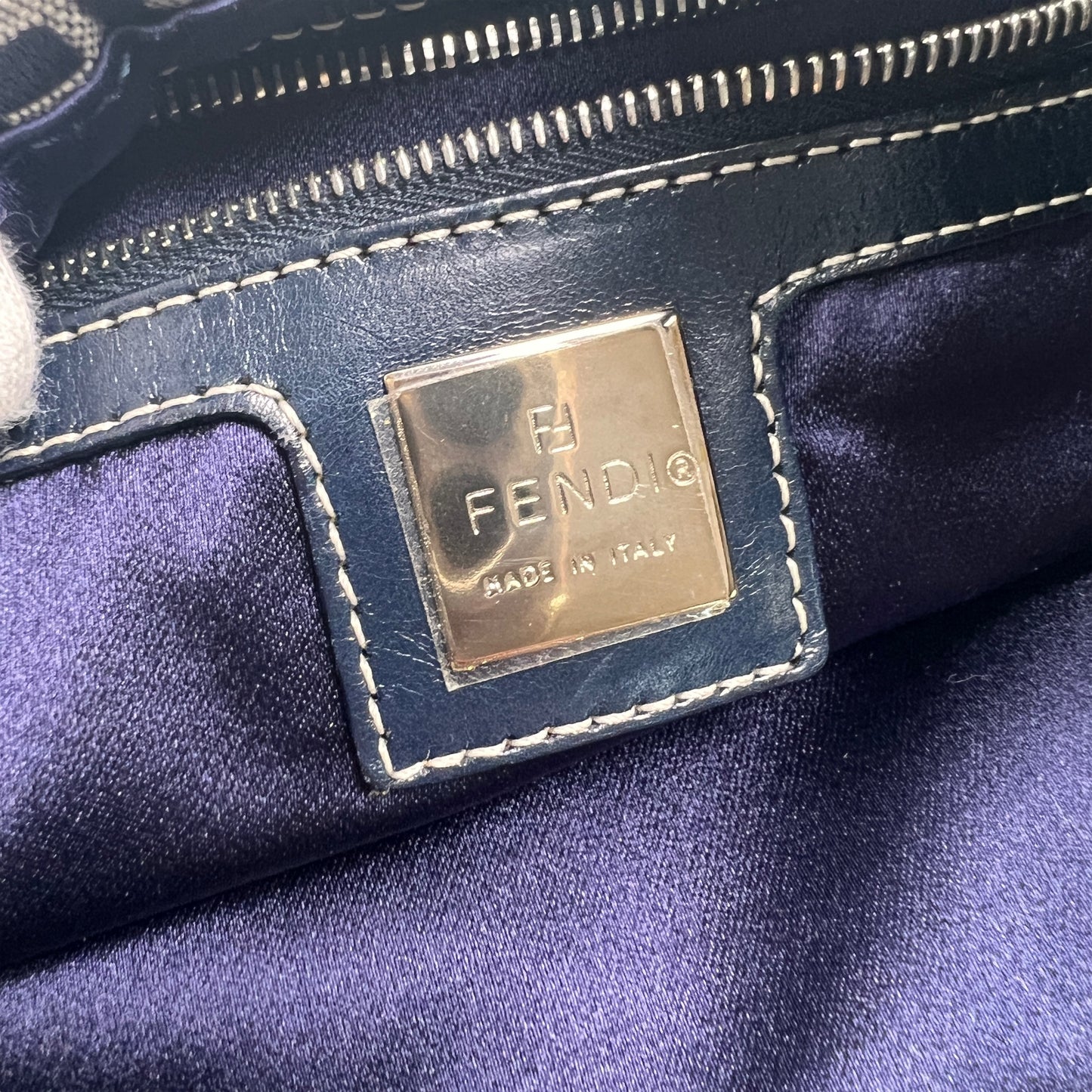 Fendi Blue Shoulder Bags A-15132