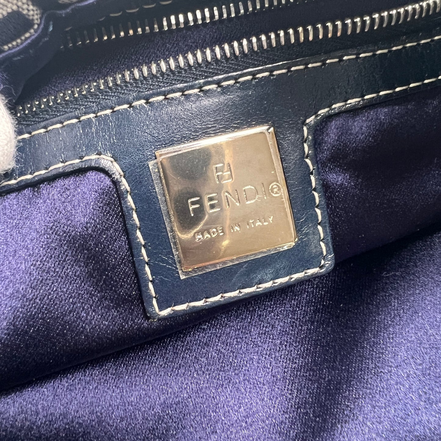 Fendi Blue Shoulder Bags A-15132