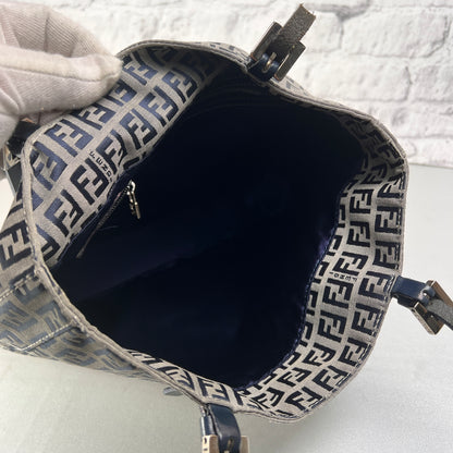 Fendi Blue Shoulder Bags A-15132