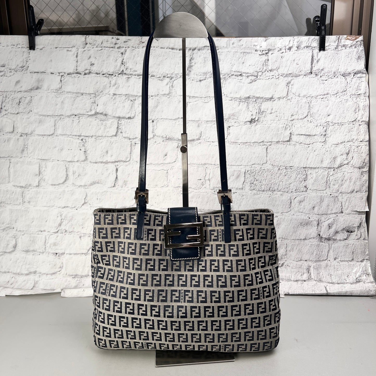Fendi Blue Shoulder Bags A-15132