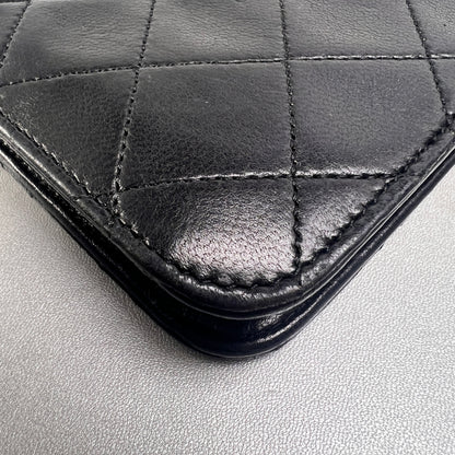 Chanel Black Shoulder Bags A-15163