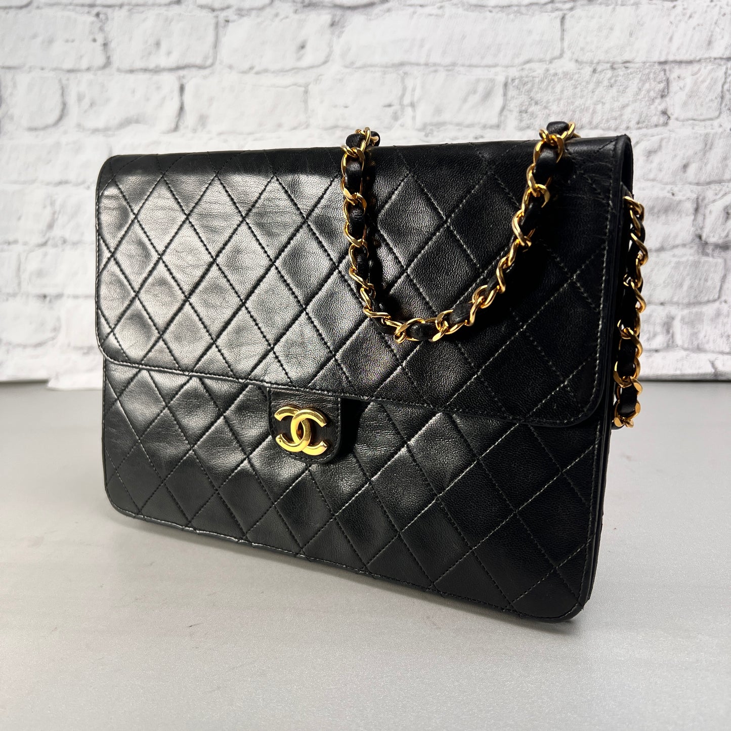 Chanel Black Shoulder Bags A-15163