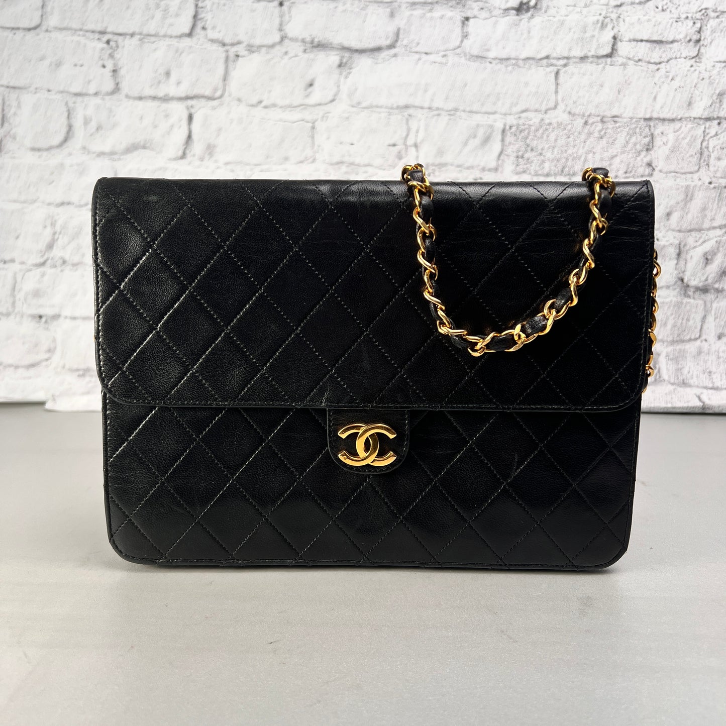 Chanel Black Shoulder Bags A-15163