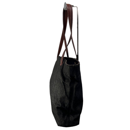 Chanel Black Tote Bags A-15164