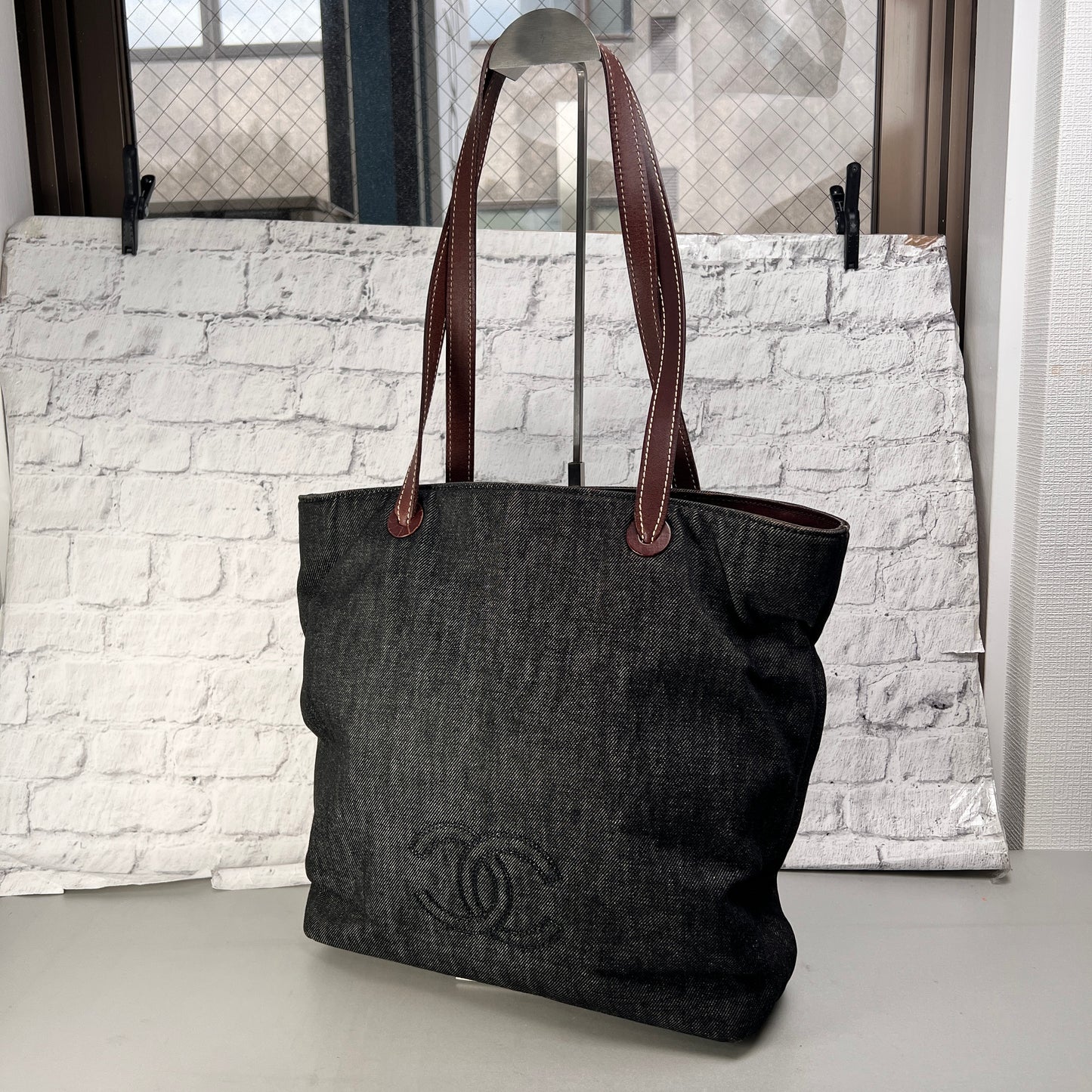 Chanel Black Tote Bags A-15164
