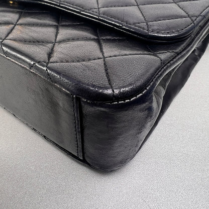 Chanel Black Shoulder Bags A-15170