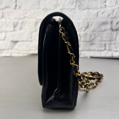 Chanel Black Shoulder Bags A-15170