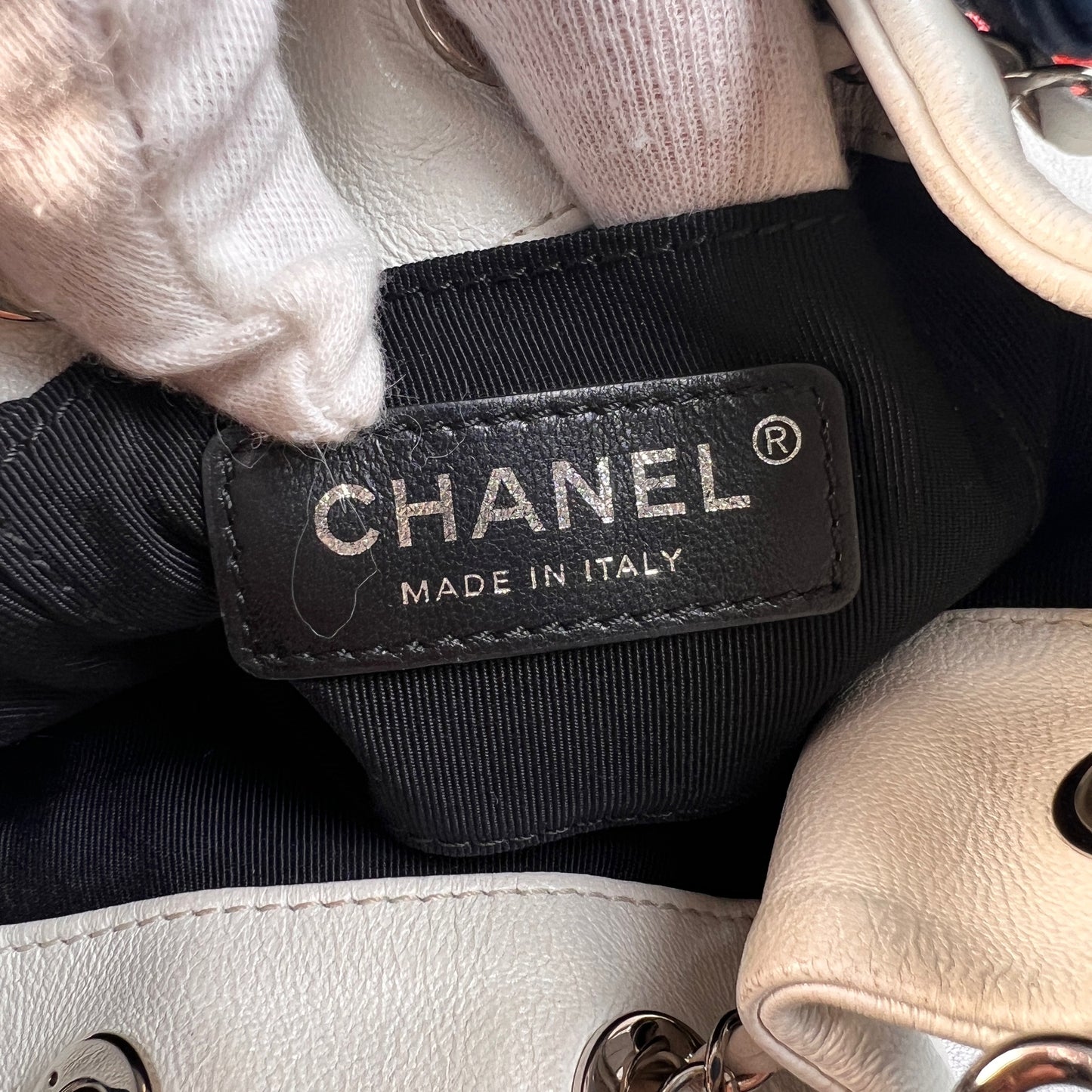 Chanel Orange Shoulder Bags A-15171