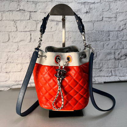Chanel Orange Shoulder Bags A-15171