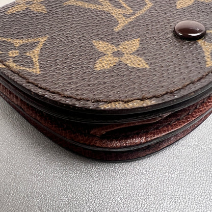 Louis Vuitton Brown Wallets A-15188