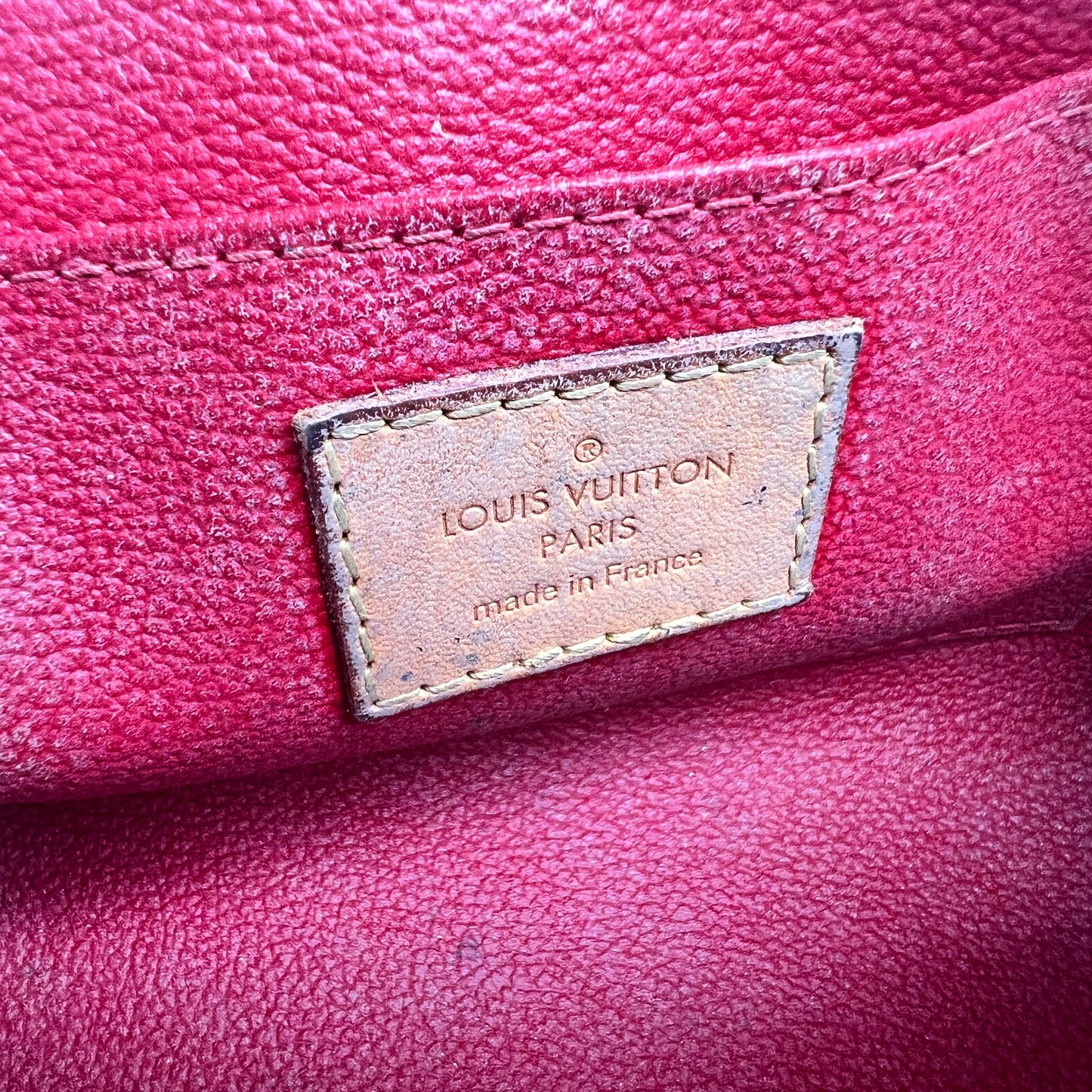 Louis Vuitton Red Pouches A-15199