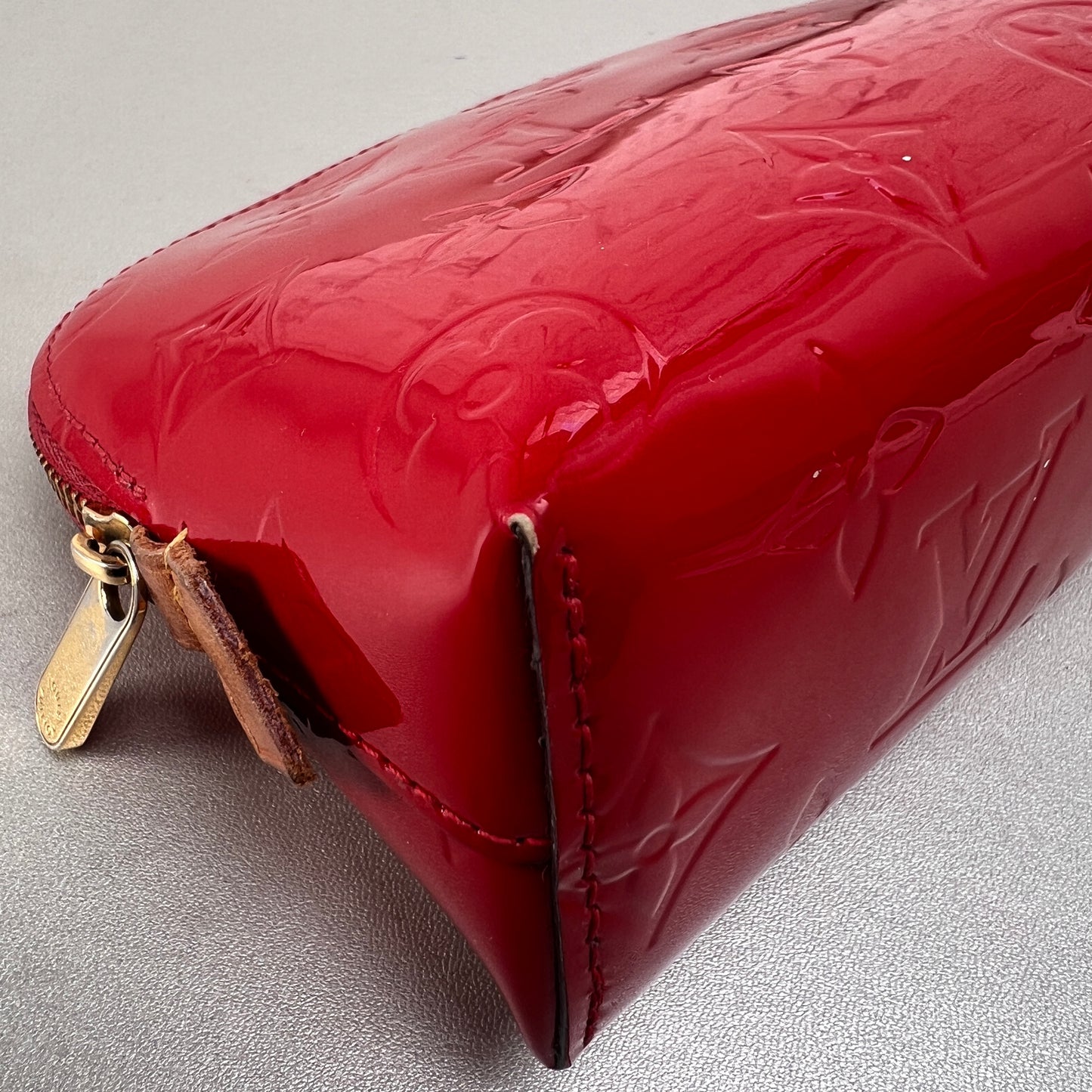 Louis Vuitton Red Pouches A-15199